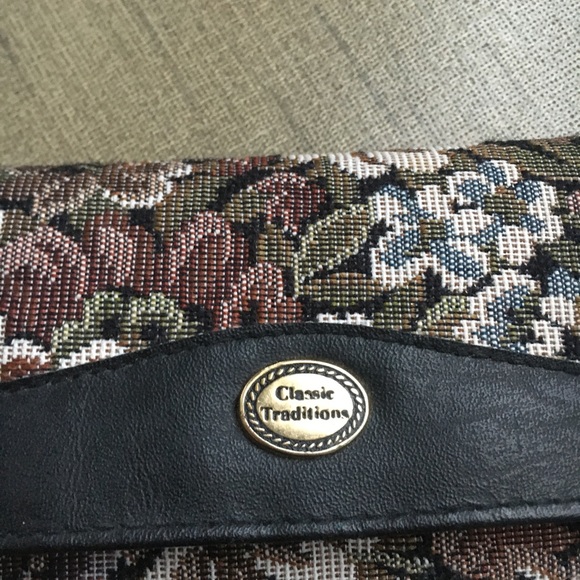 Classic traditions wallet - Picture 2 of 2